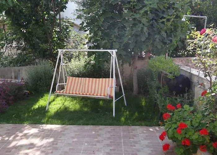 Apartman Okrug Gornji 28 *