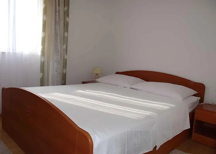 Apartman Okrug Gornji 28