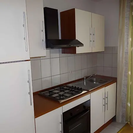 Okrug Gornji 28 Apartment Trogir