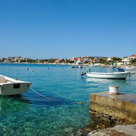 Okrug Gornji 28 * Trogir