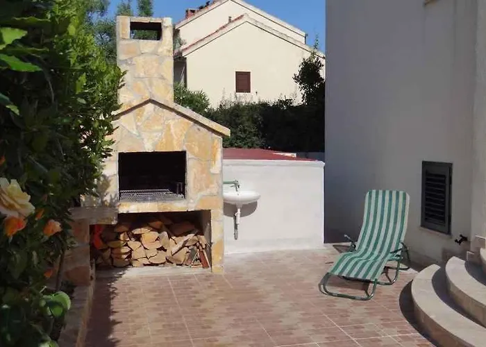 Okrug Gornji 28 Trogir