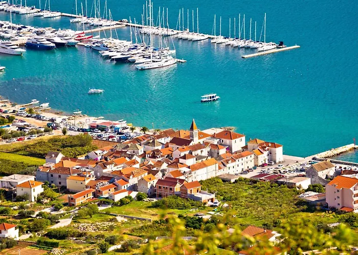 Okrug Gornji 28 * Trogir