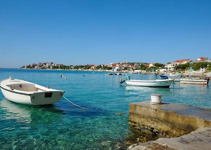 Okrug Gornji 28 * Trogir